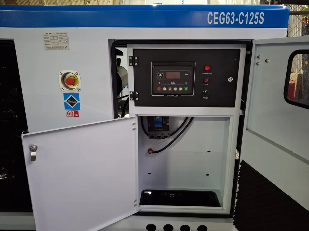Tablero de control de planta 100 kW con interruptor