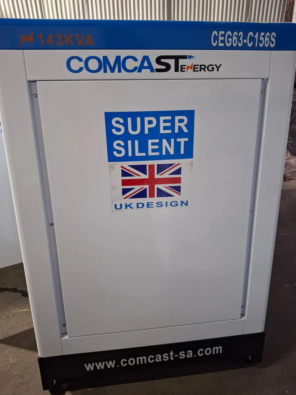 Planta 125 kW, vista lateral con distintivo