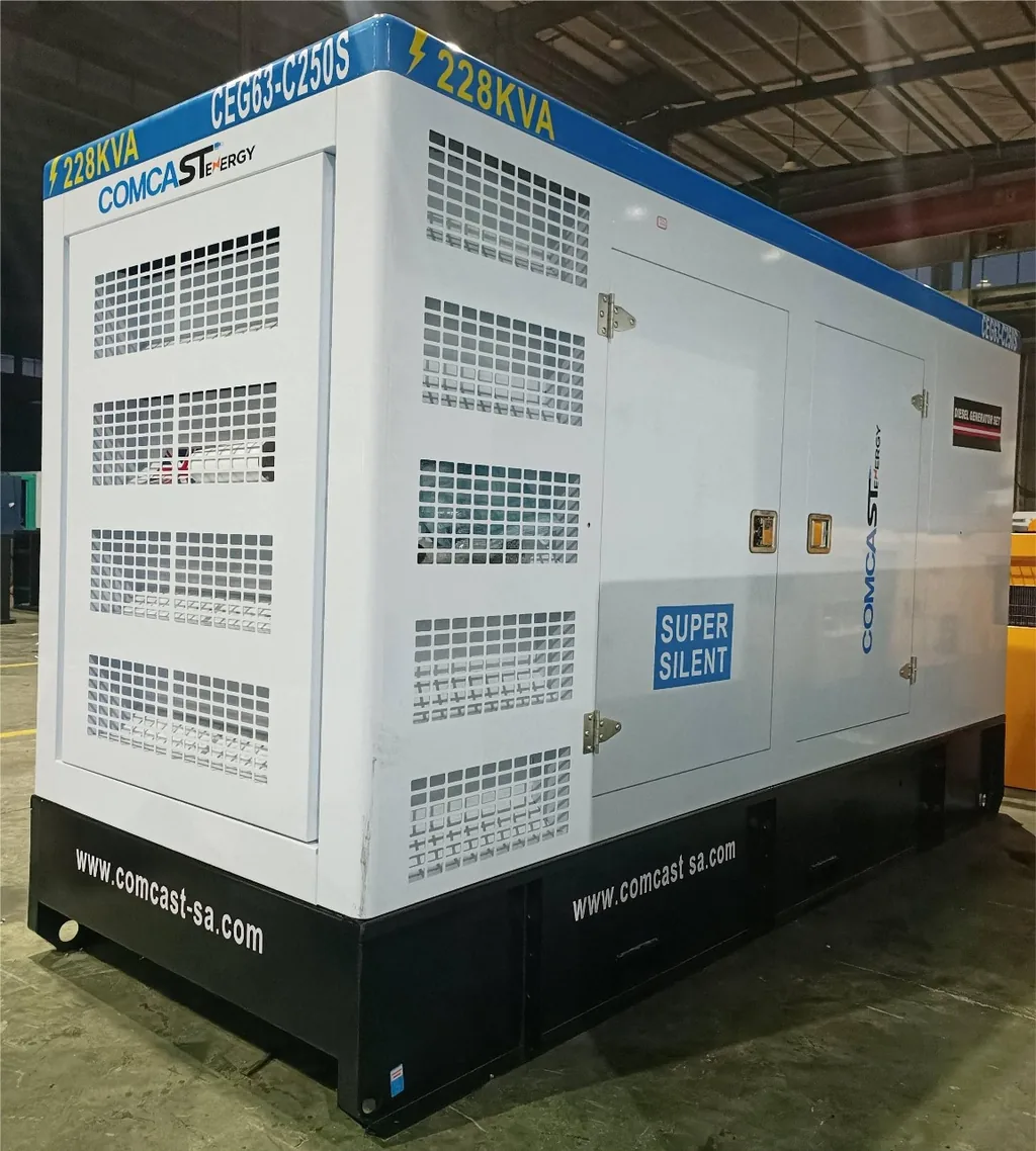 Planta 200 kW, vista 3/4 del radiador, modelo CEG63-C250S de 200 kW