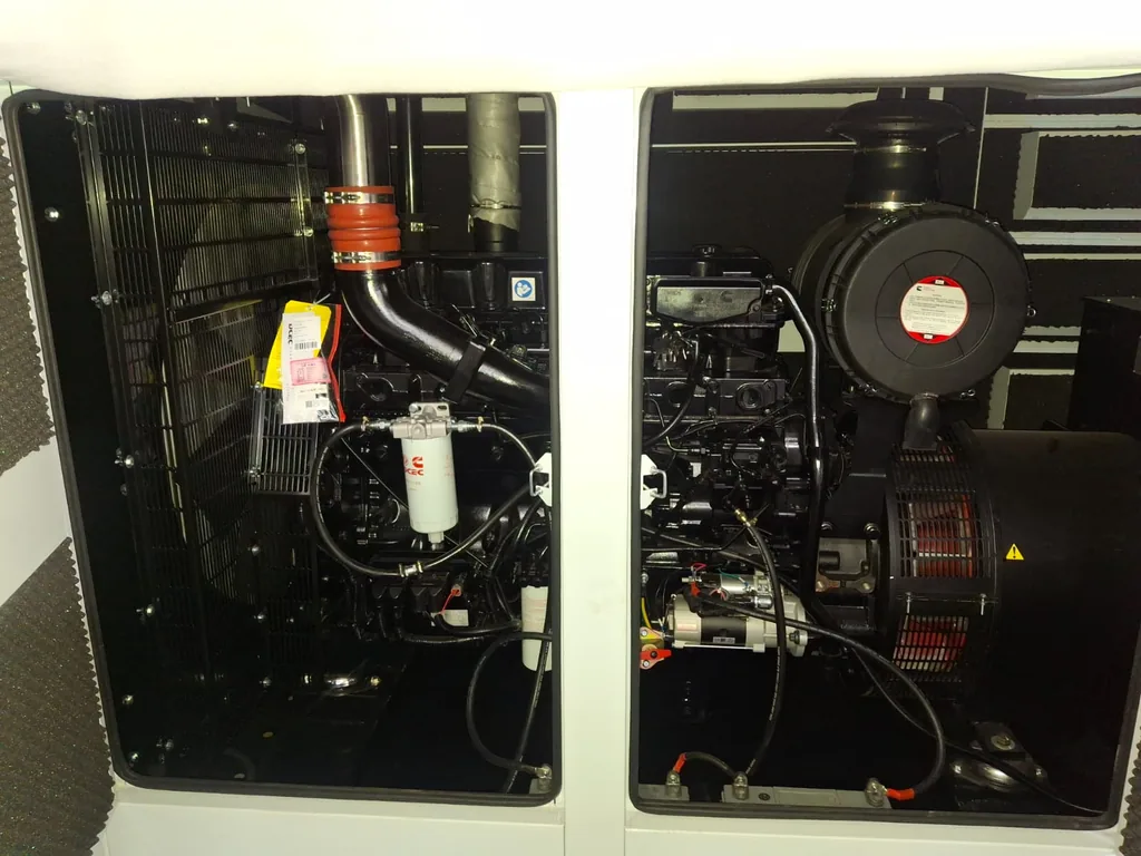 Motor y alternador de planta 400 kW